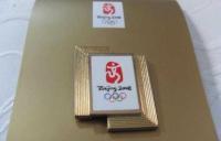 奥运徽章-金色矩形纪念章[供应]_纪念收藏品_世界工厂网中国产品信息库